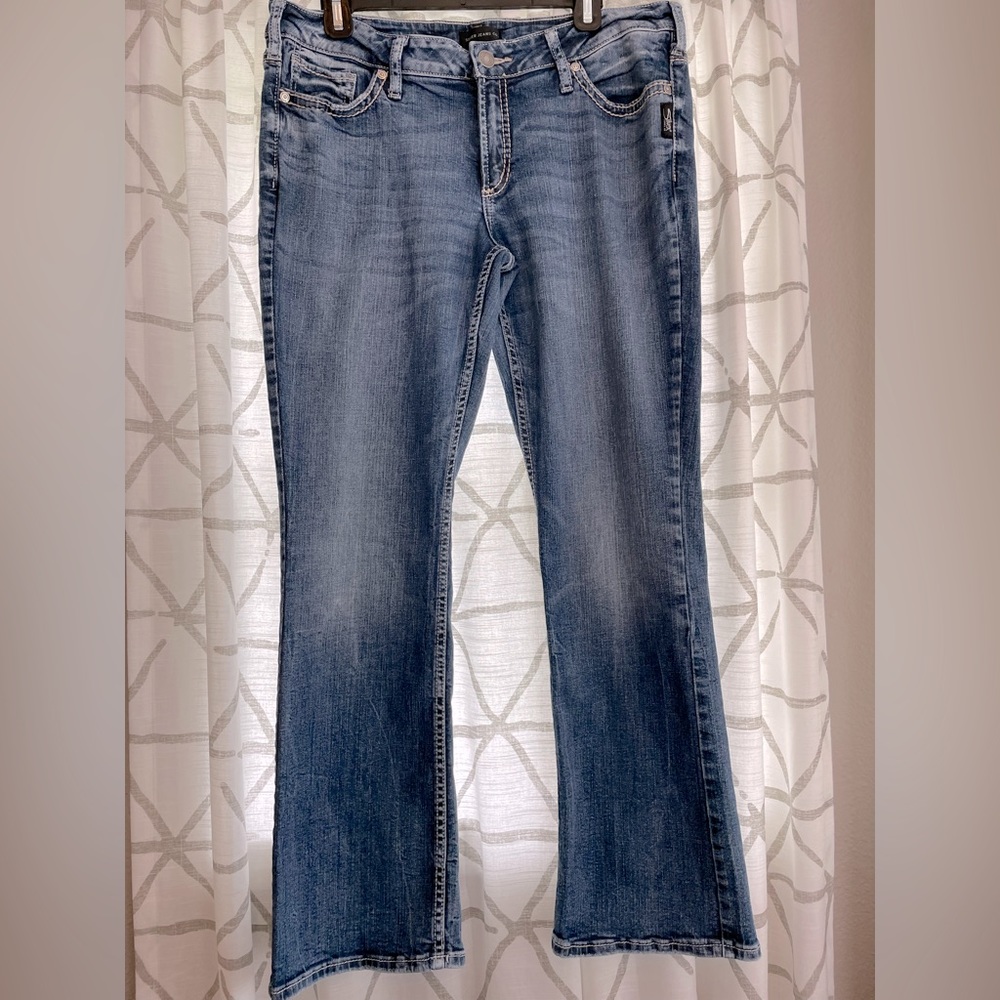 Silver Jeans co Suki slim boot low rise jeans with some stretch size 33/31 EUC